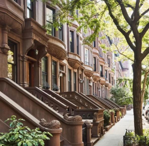 Cozy Townhouse in Harlem